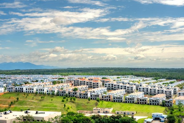 Les essentiels des outils cuir pour novices en maroquinerie